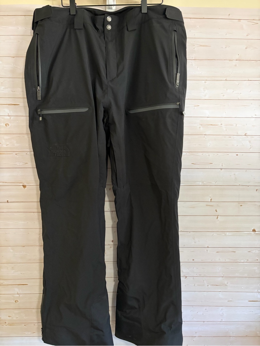 The North Face Men's Black Snow Pants